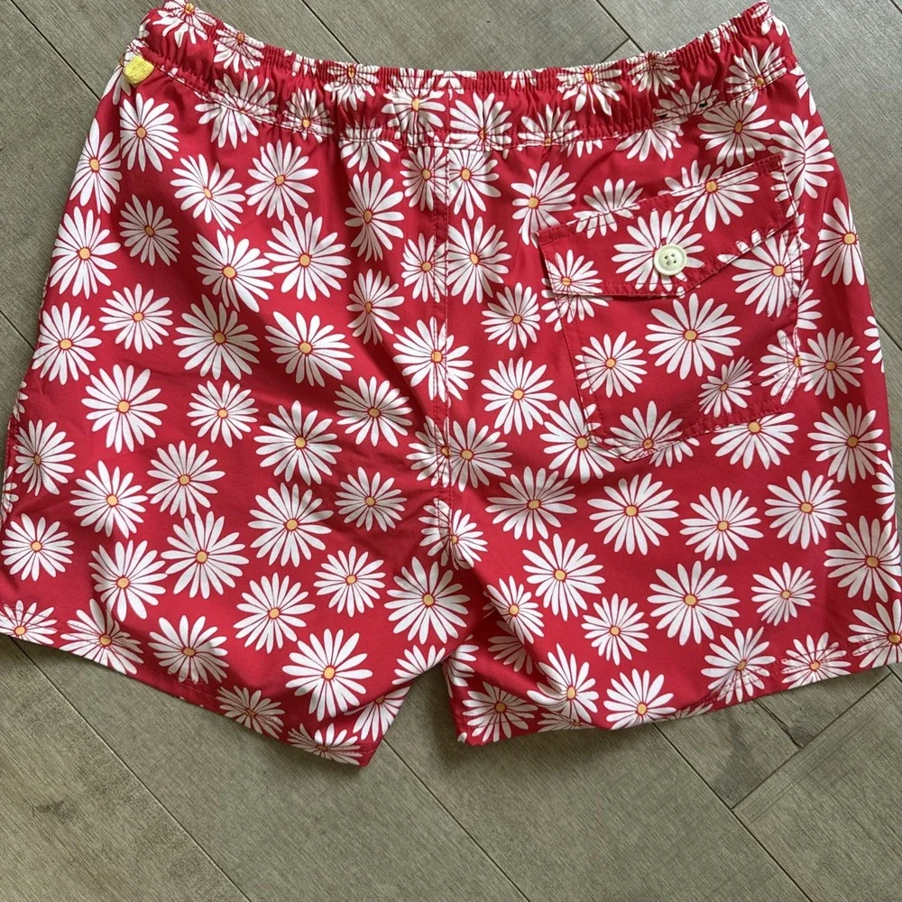 J.Crew Flex Swimwear Mens Medium Red White Daisy Floral Swim Trunks Shorts